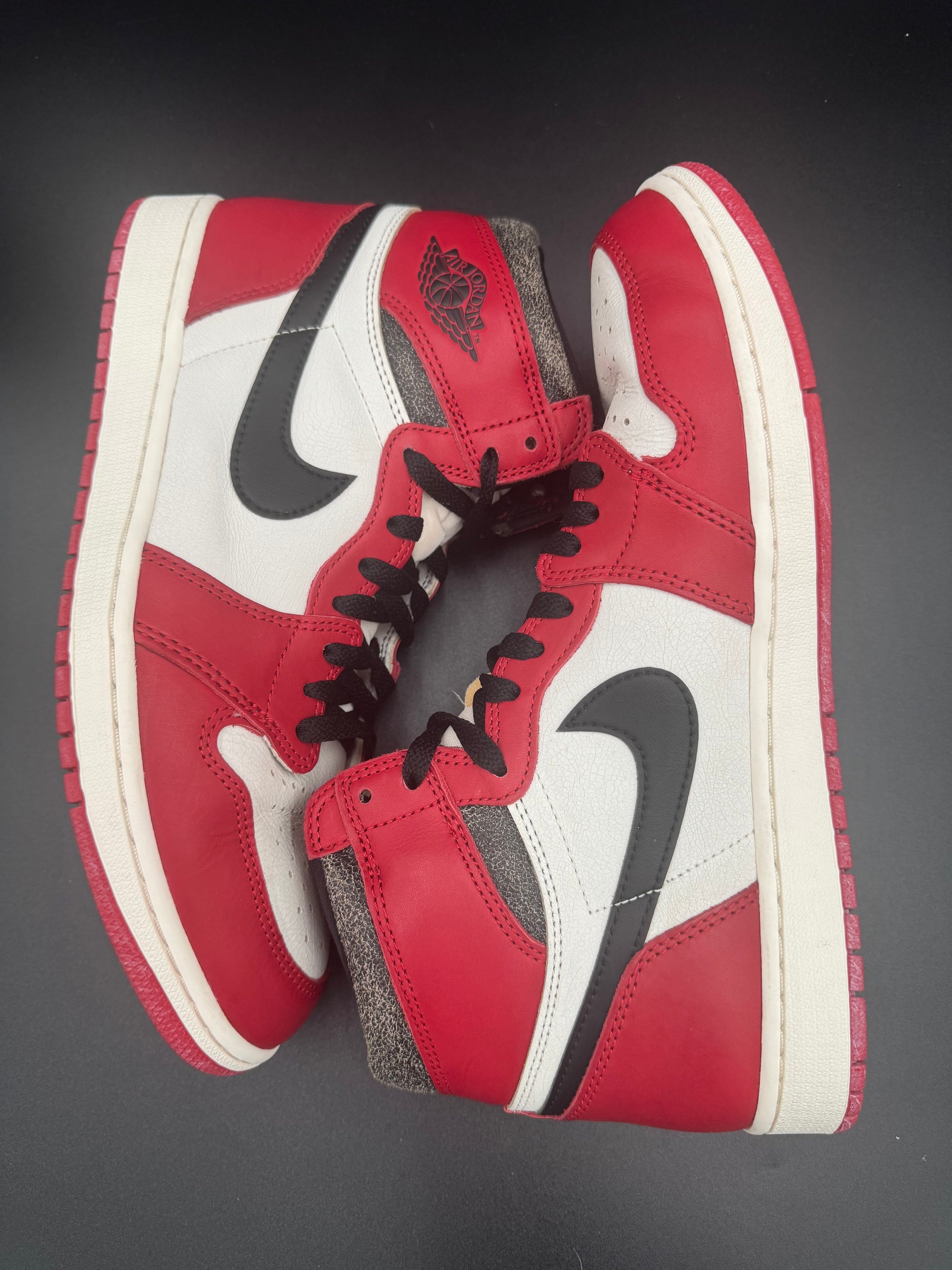 Air Jordan 1 Retro High OG 'Chicago Lost & Found'