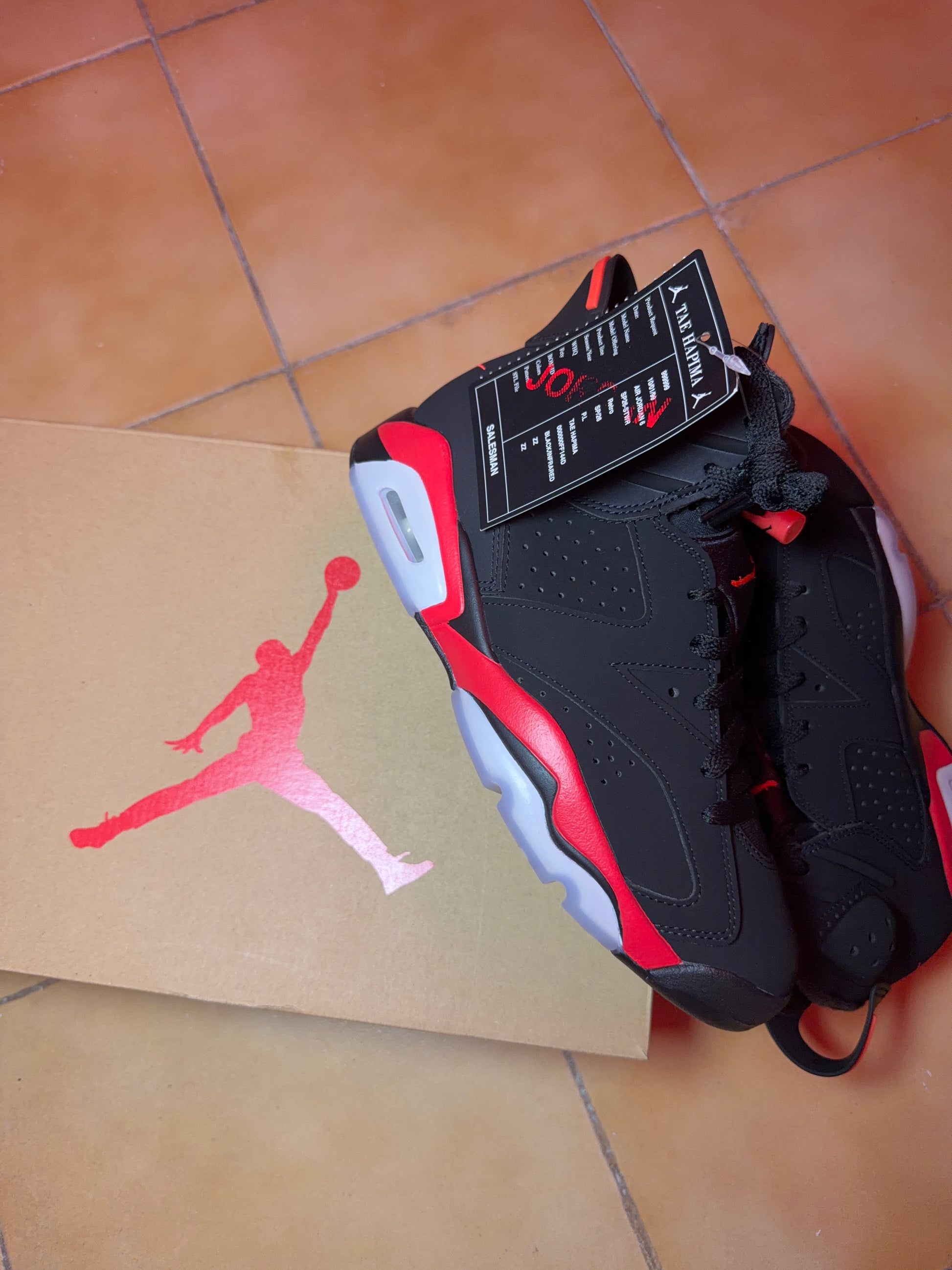 Air Jordan 4 Retro `Reverse Infrared’