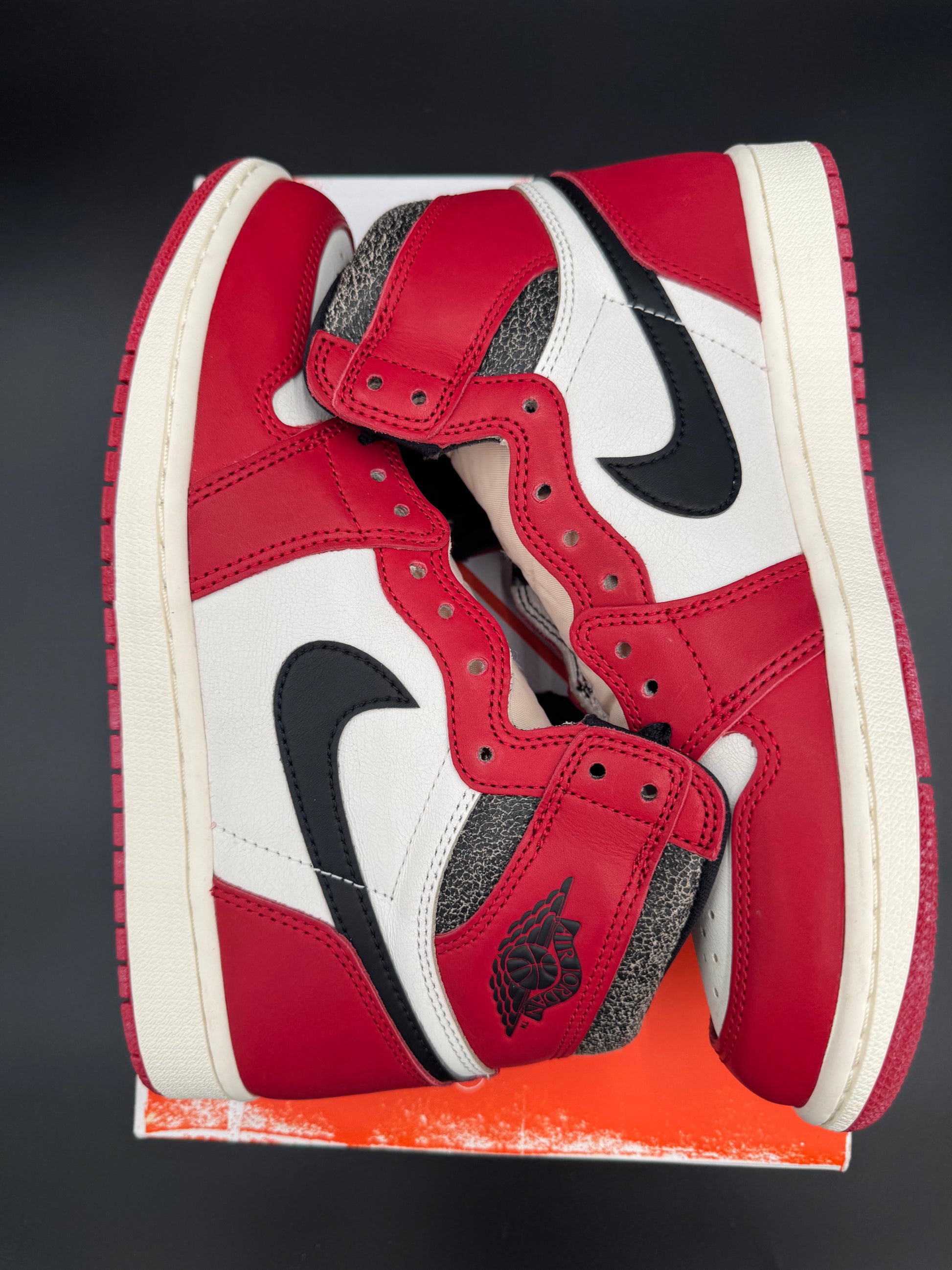 AIR JORDAN 1 RETRO HIGH OG 'CHICAGO LOST OF FOUND'