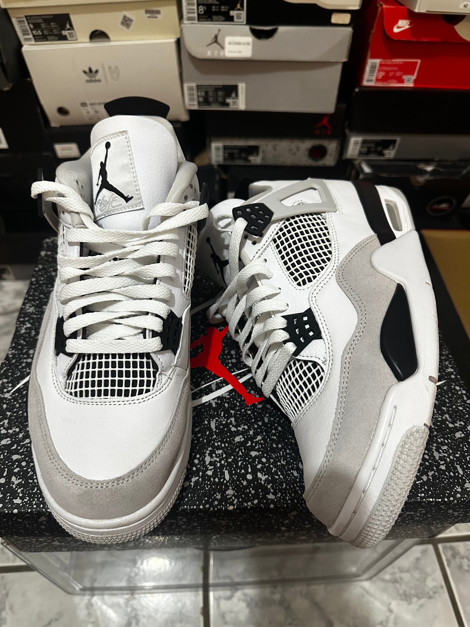 Air Jordan 4 Retro OG `Military Black’