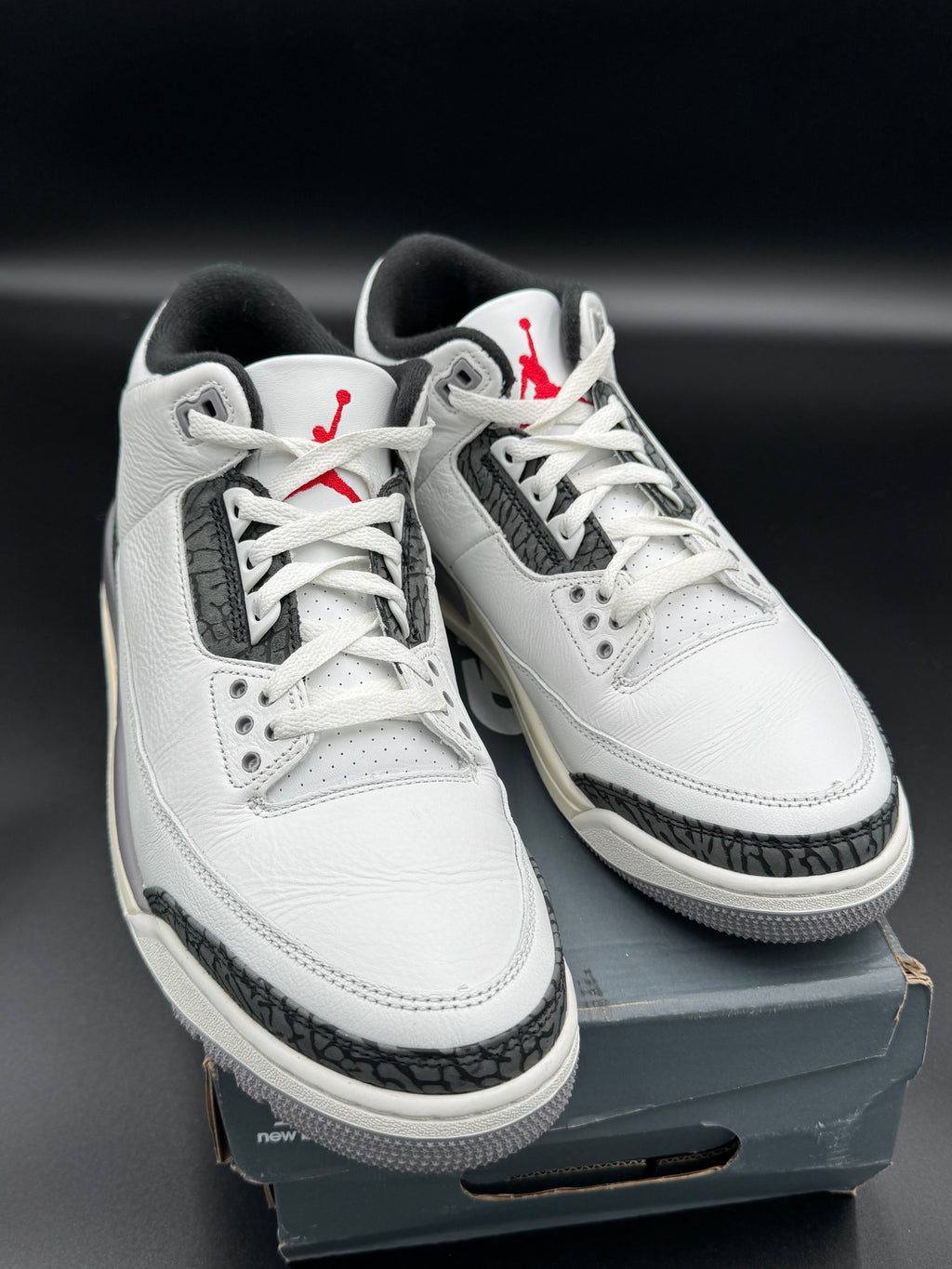 Air Jordan 11 Retro 'Cement Gray'