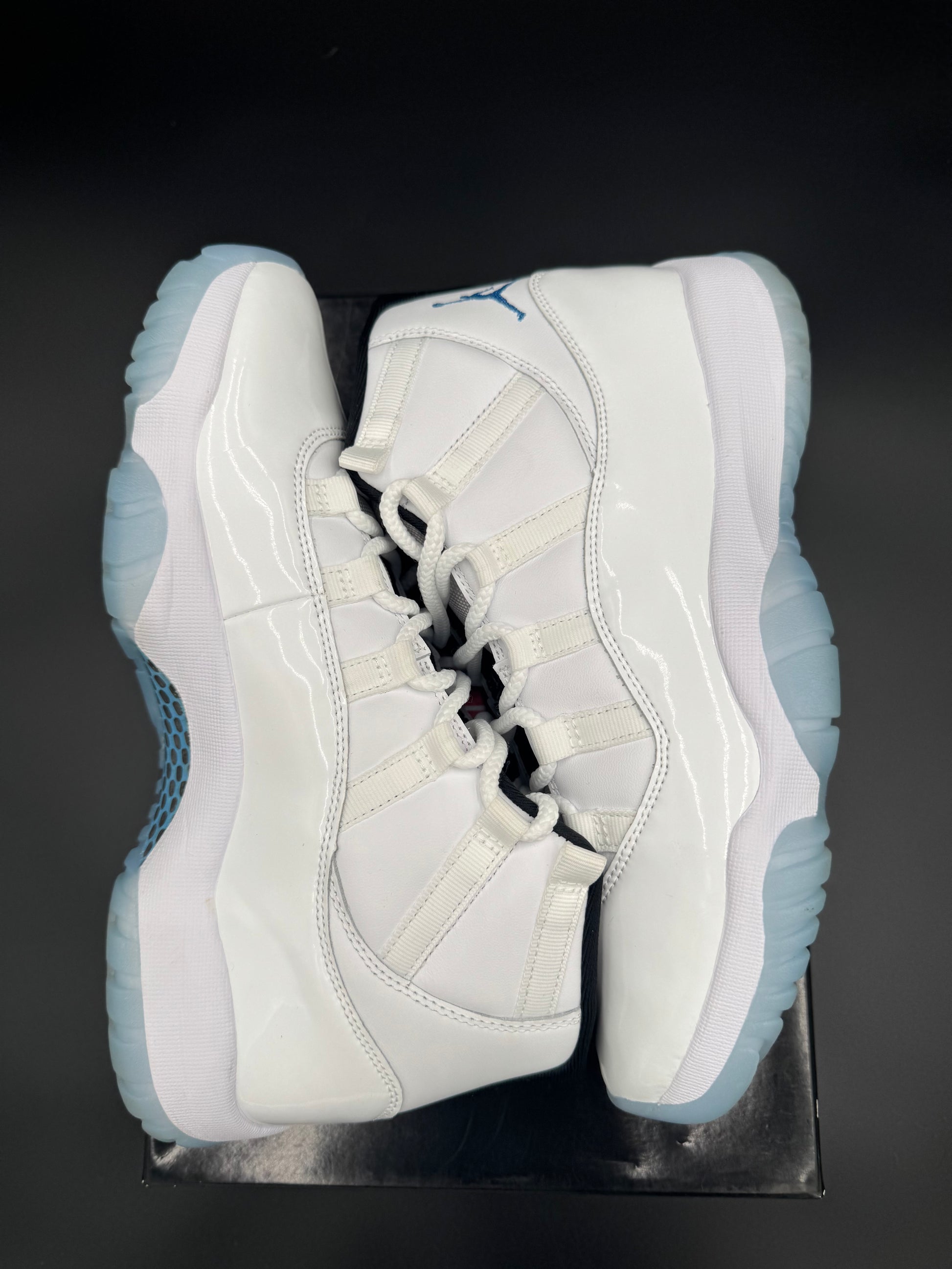 Air Jordan 11 Retro 'Legend Blue / Columbia'