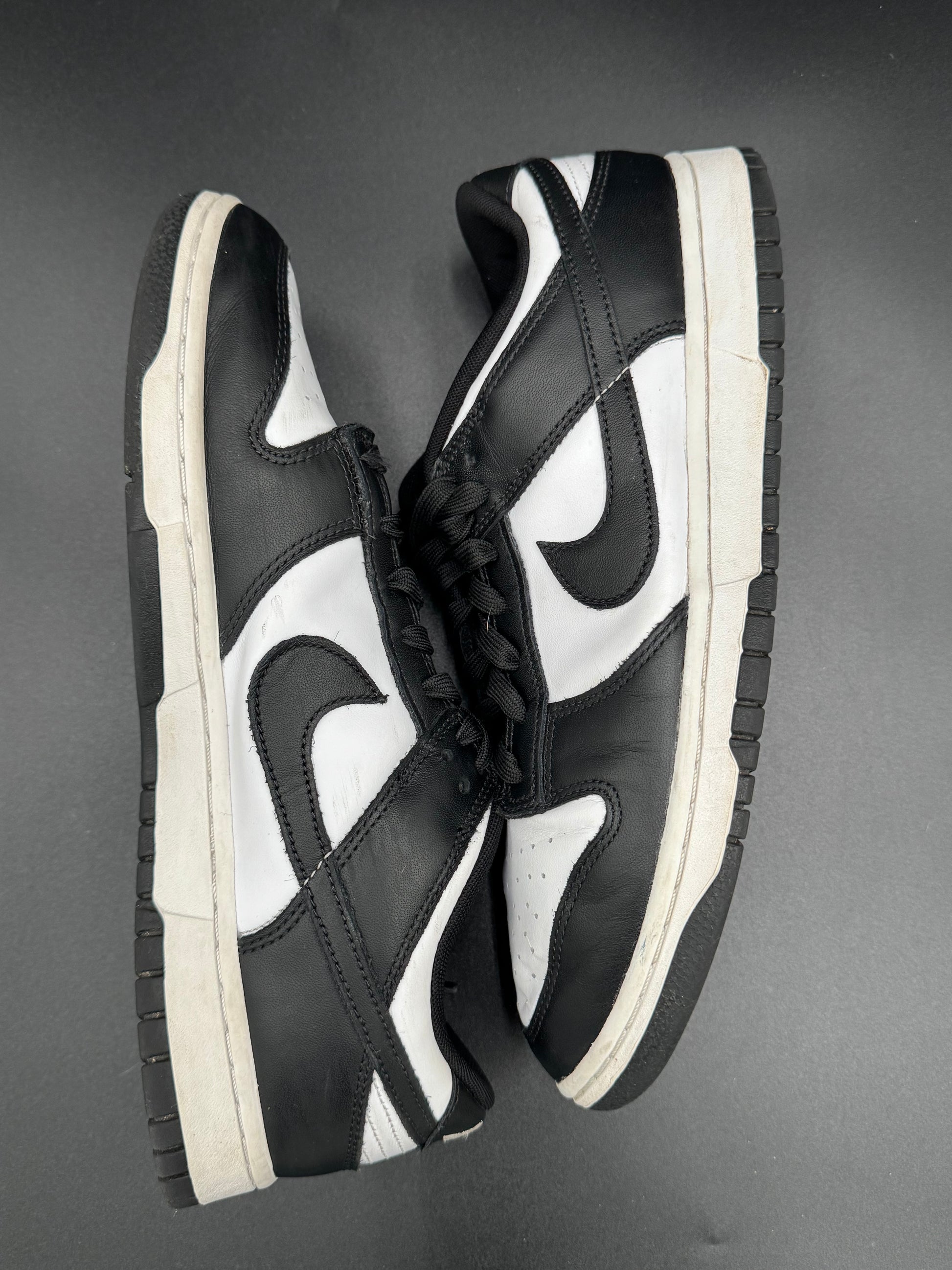 Nike Dunk Low 'Black White'