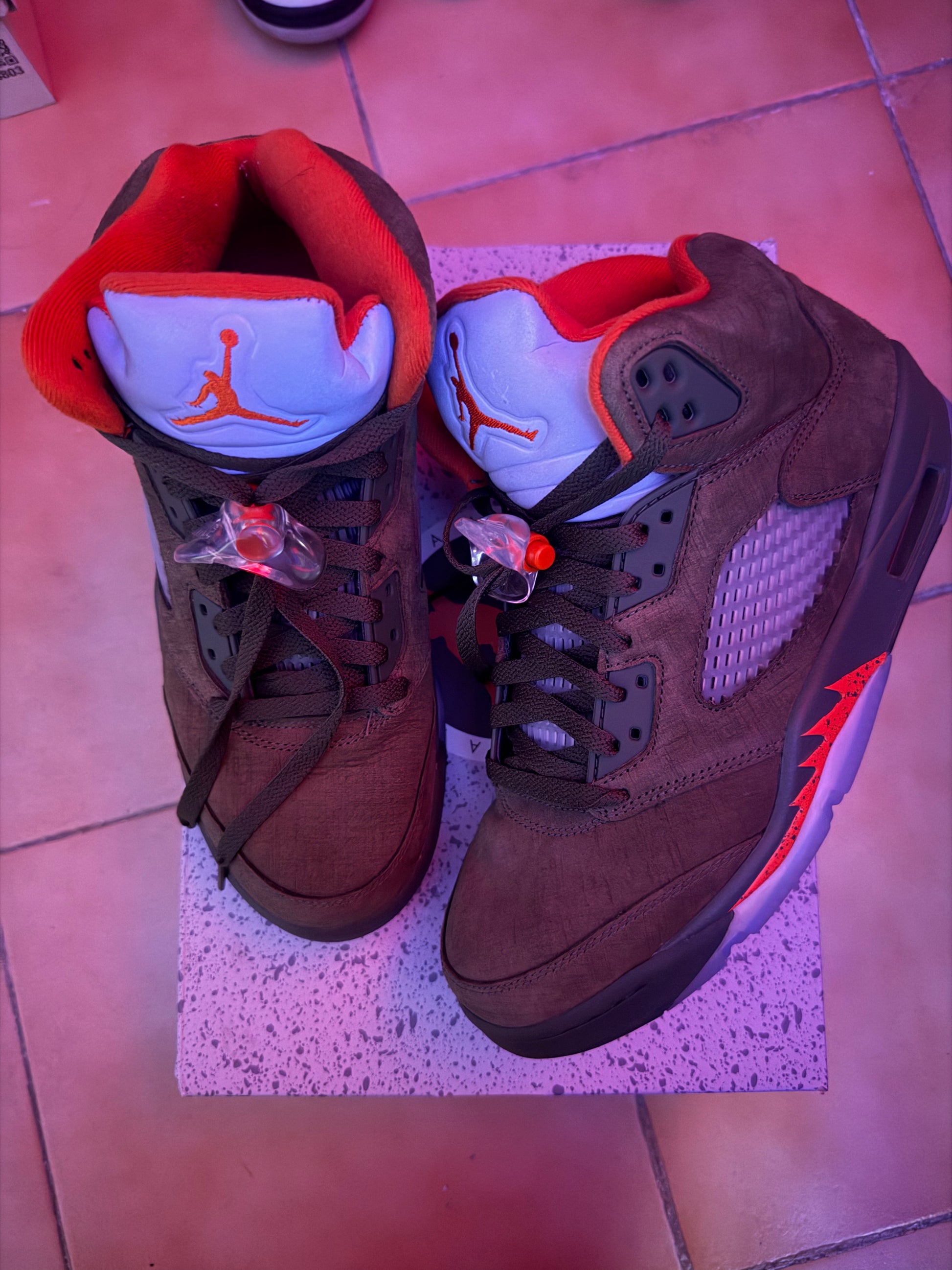 Air Jordan 5 Retro `Olive’ 2024