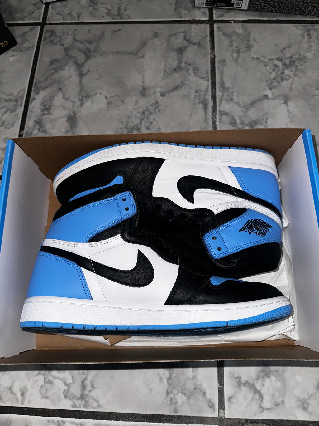 Air Jordan 1 Retro High OG 'UNC Toe'