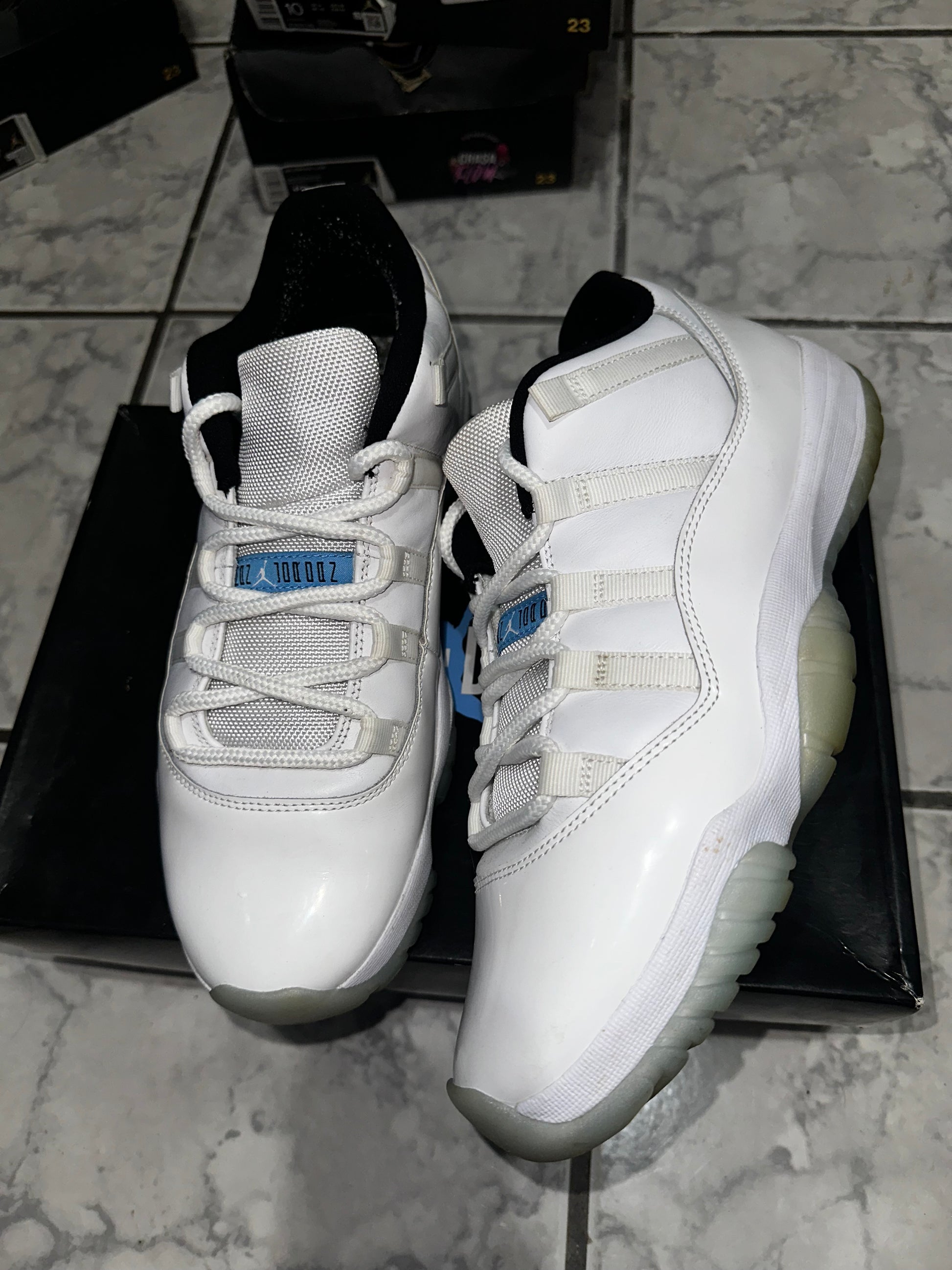 Air Jordan 11 Retro Low 'Legend Blue'