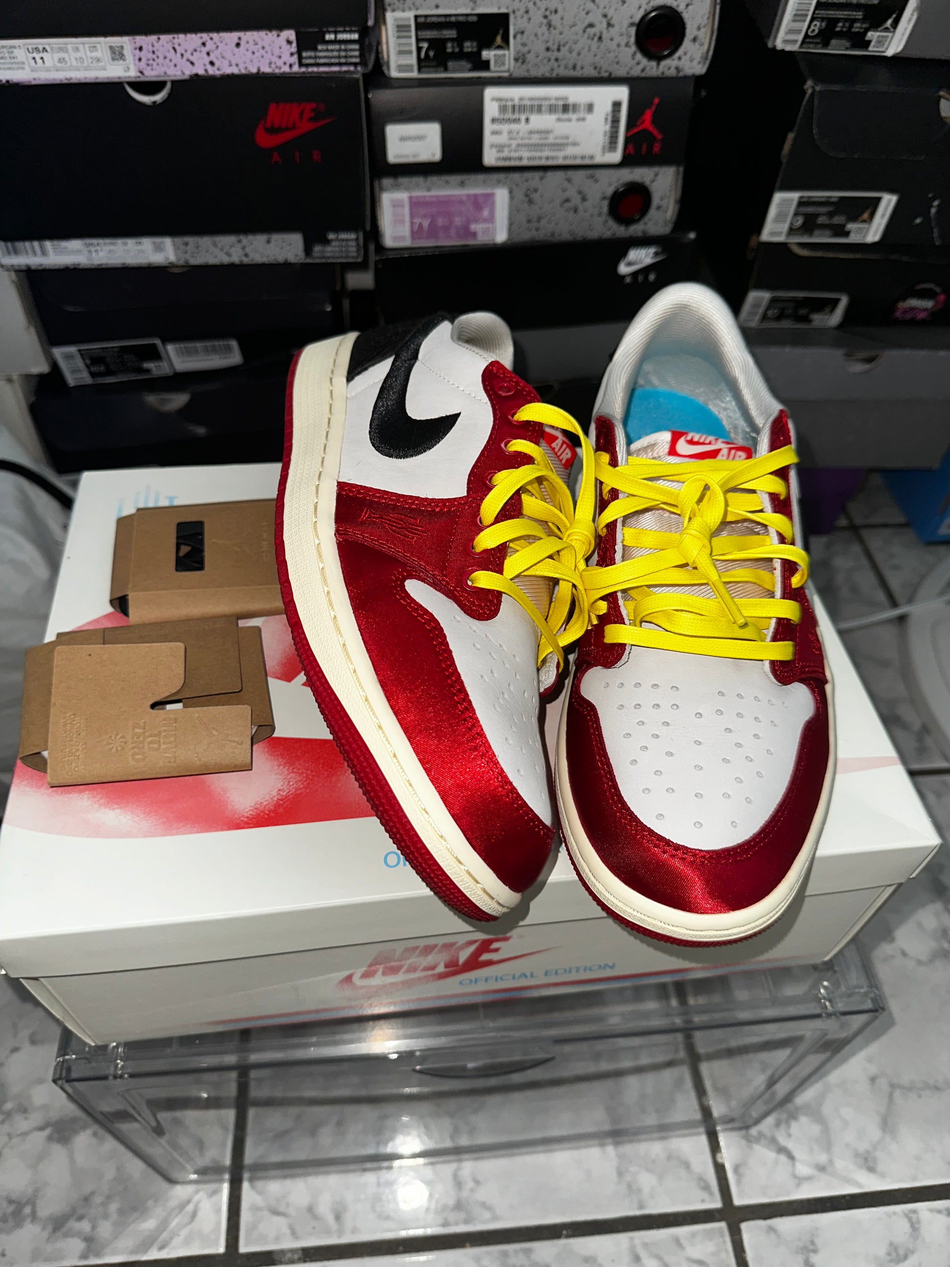 Trophy Room x Air Jordan 1 Retro Low OG SP 'Rookie Card - Away'
