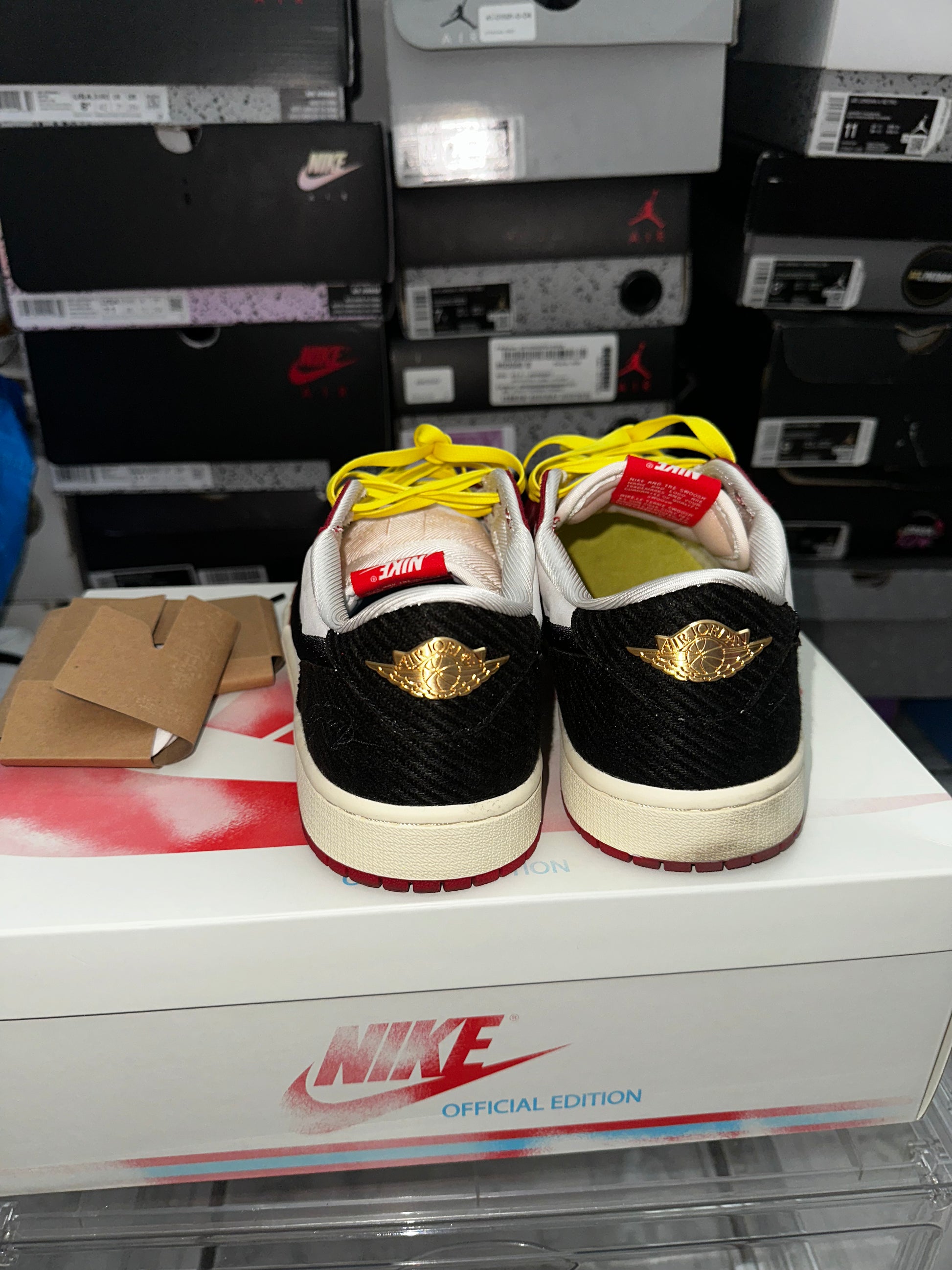 Trophy Room x Air Jordan 1 Retro Low OG SP 'Rookie Card - Away'