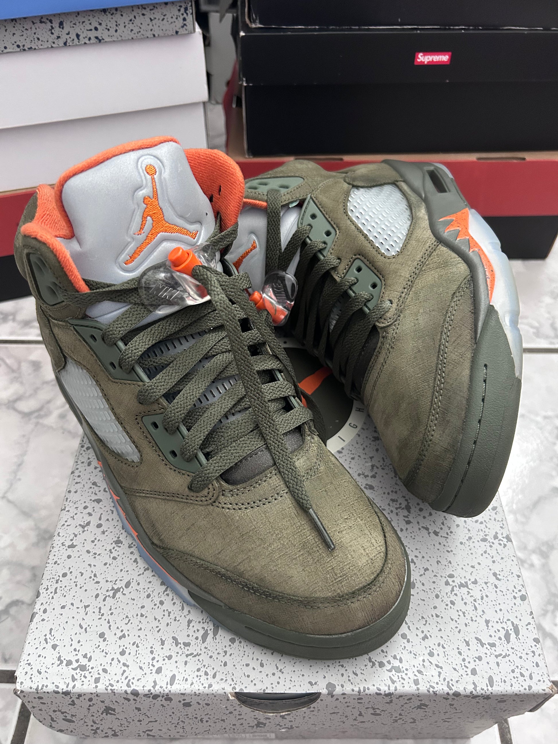 USED Air Jordan 5 Retro 'Olive' 2024