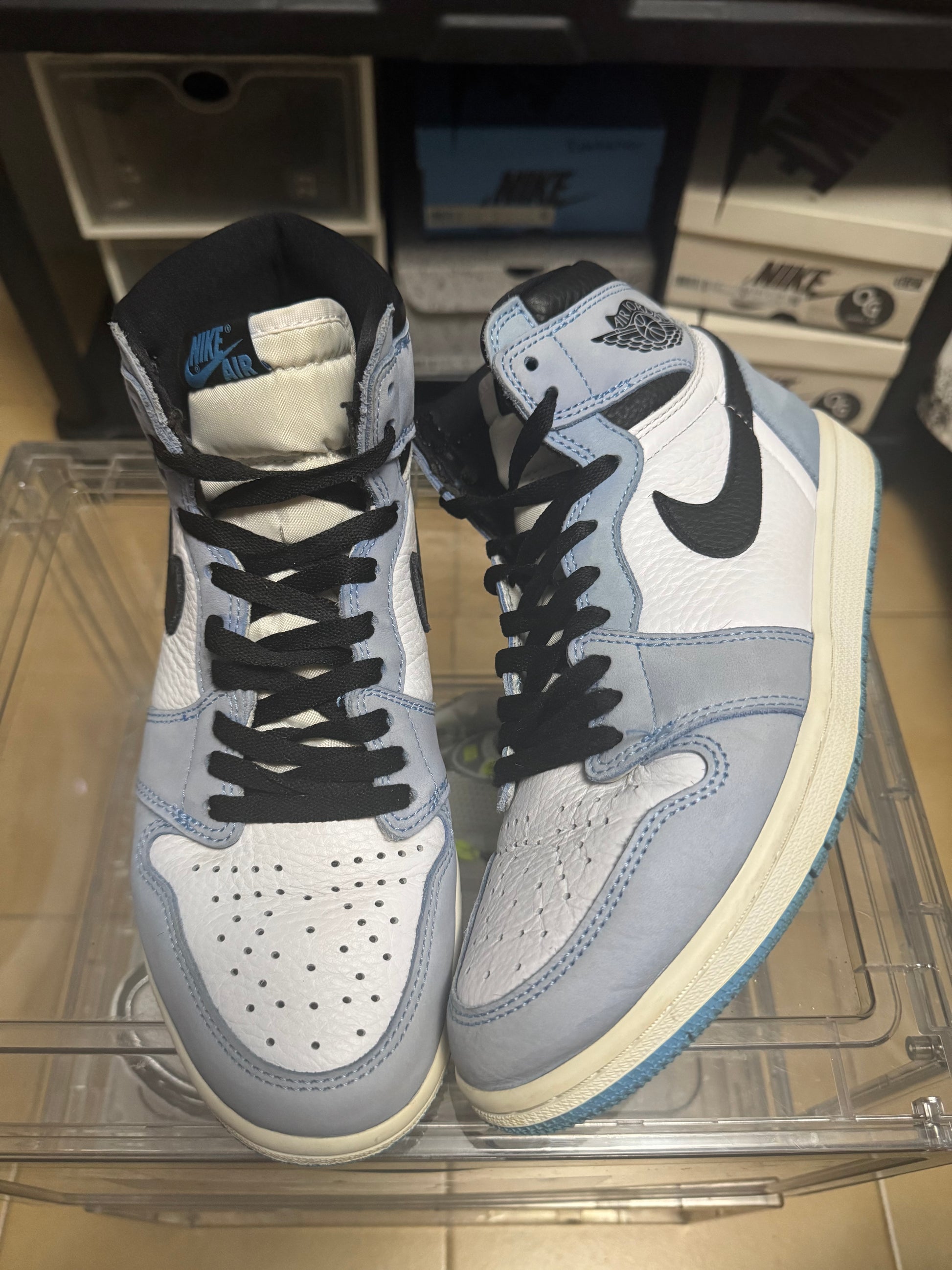 Air Jordan 1 Retro High OG 'University Blue'