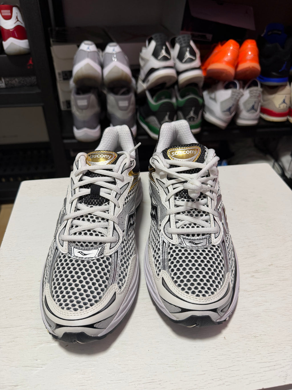 Saucony ProGrid Omni 9 'Silver Gold'