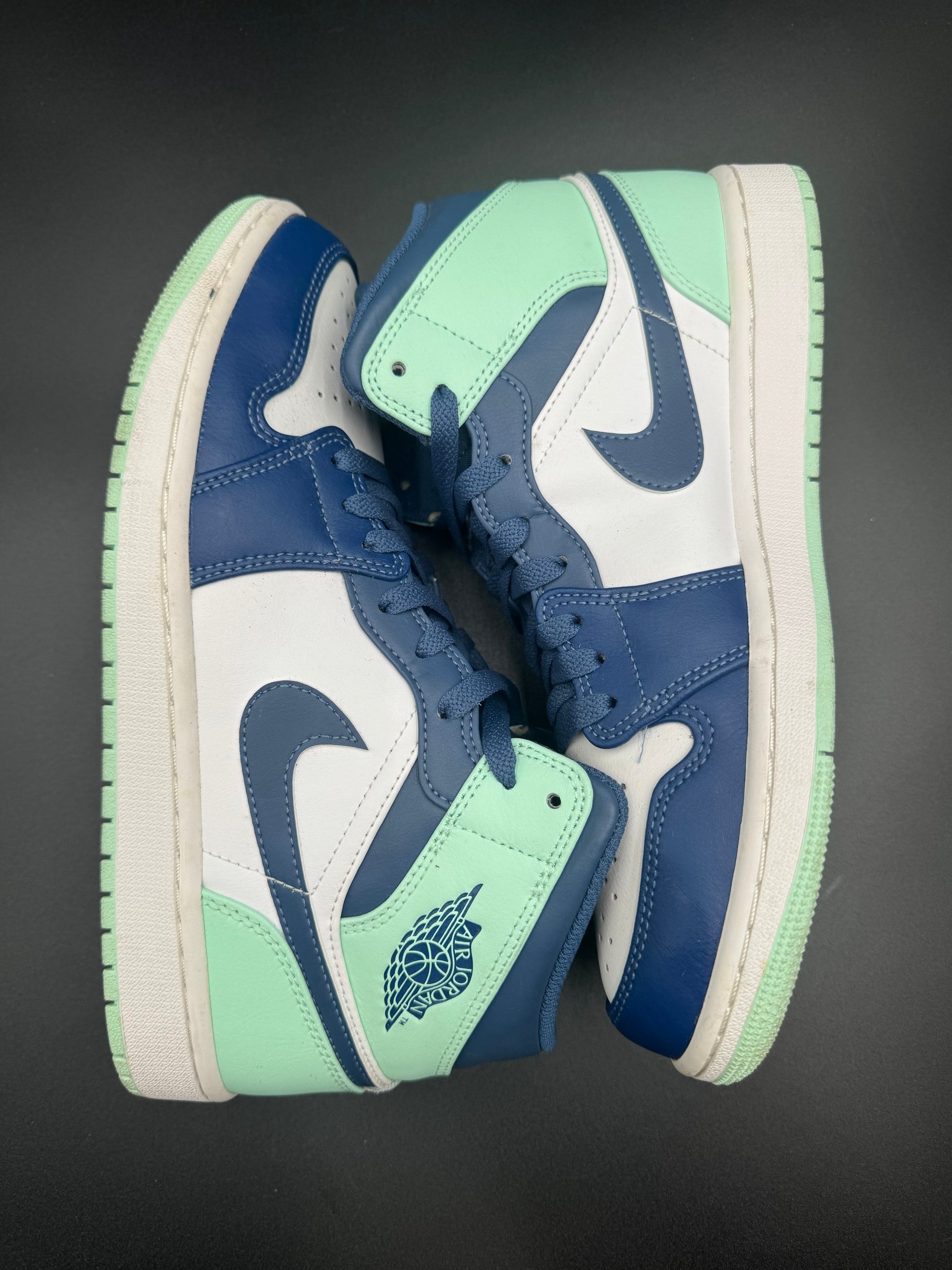 Air Jordan 1 Mid 'Blue Mint'