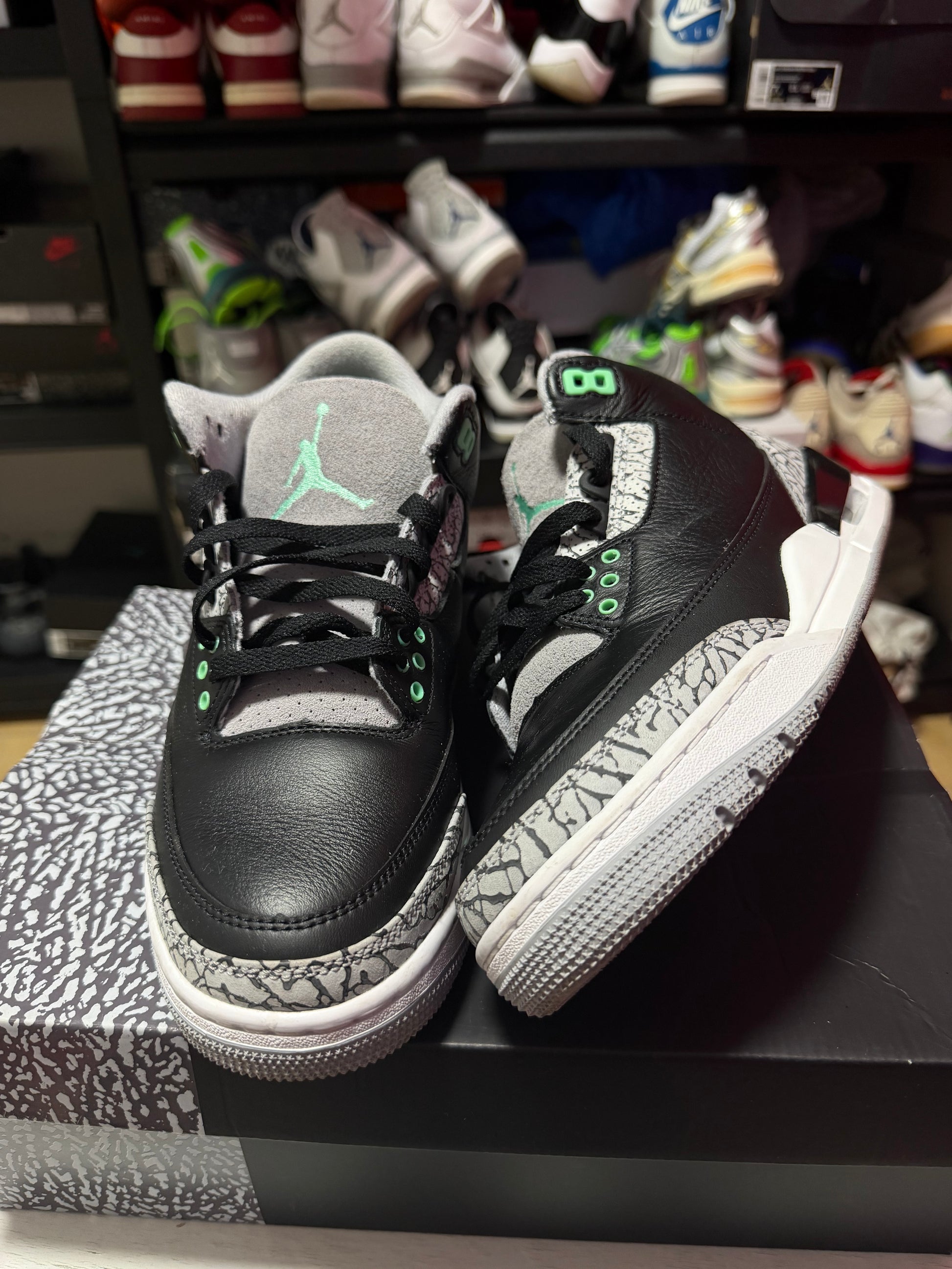 Air Jordan 3 Retro 'Green Glow'