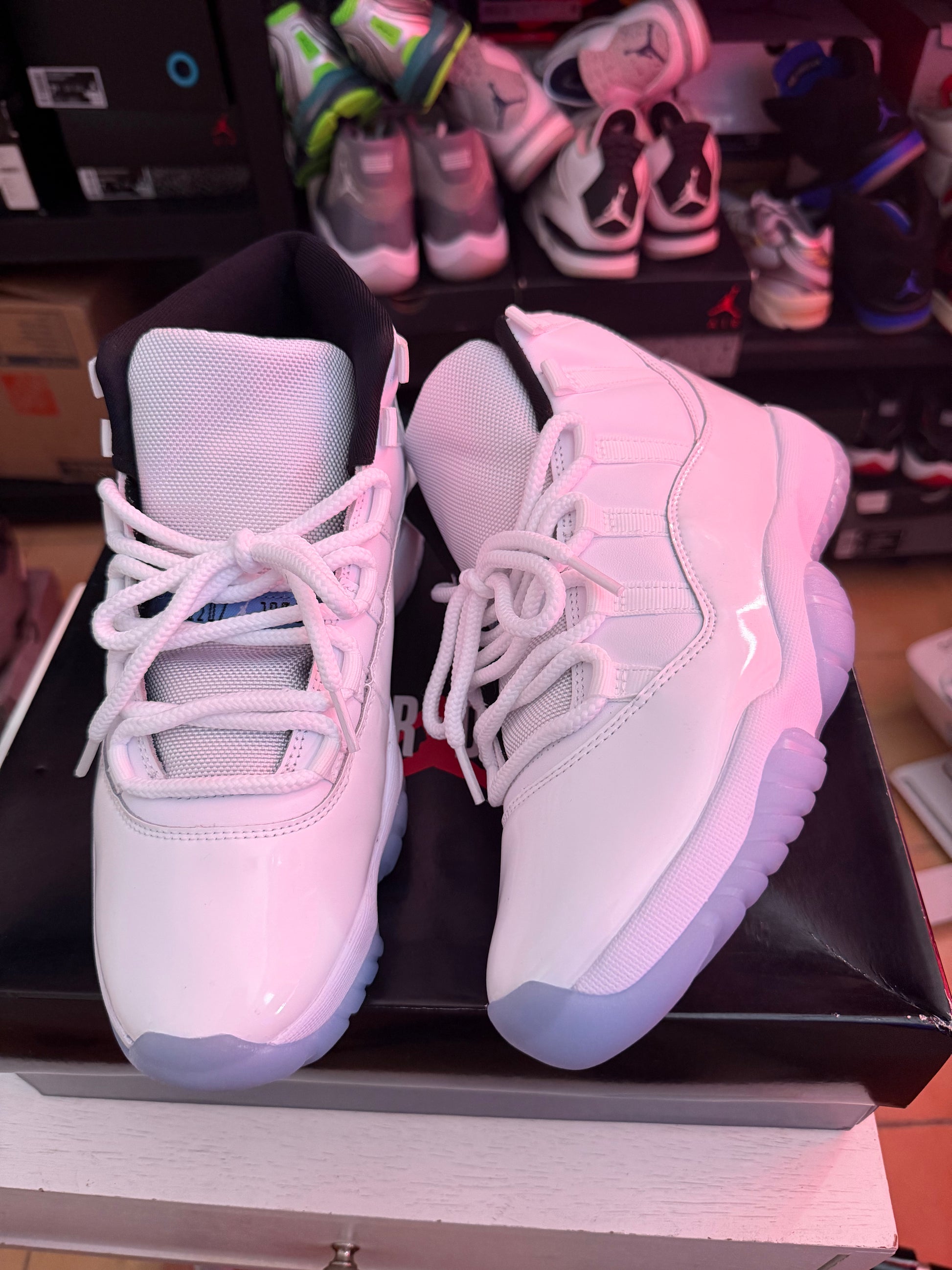 Air Jordan 11 Retro 'Legend Blue / Columbia' 2024