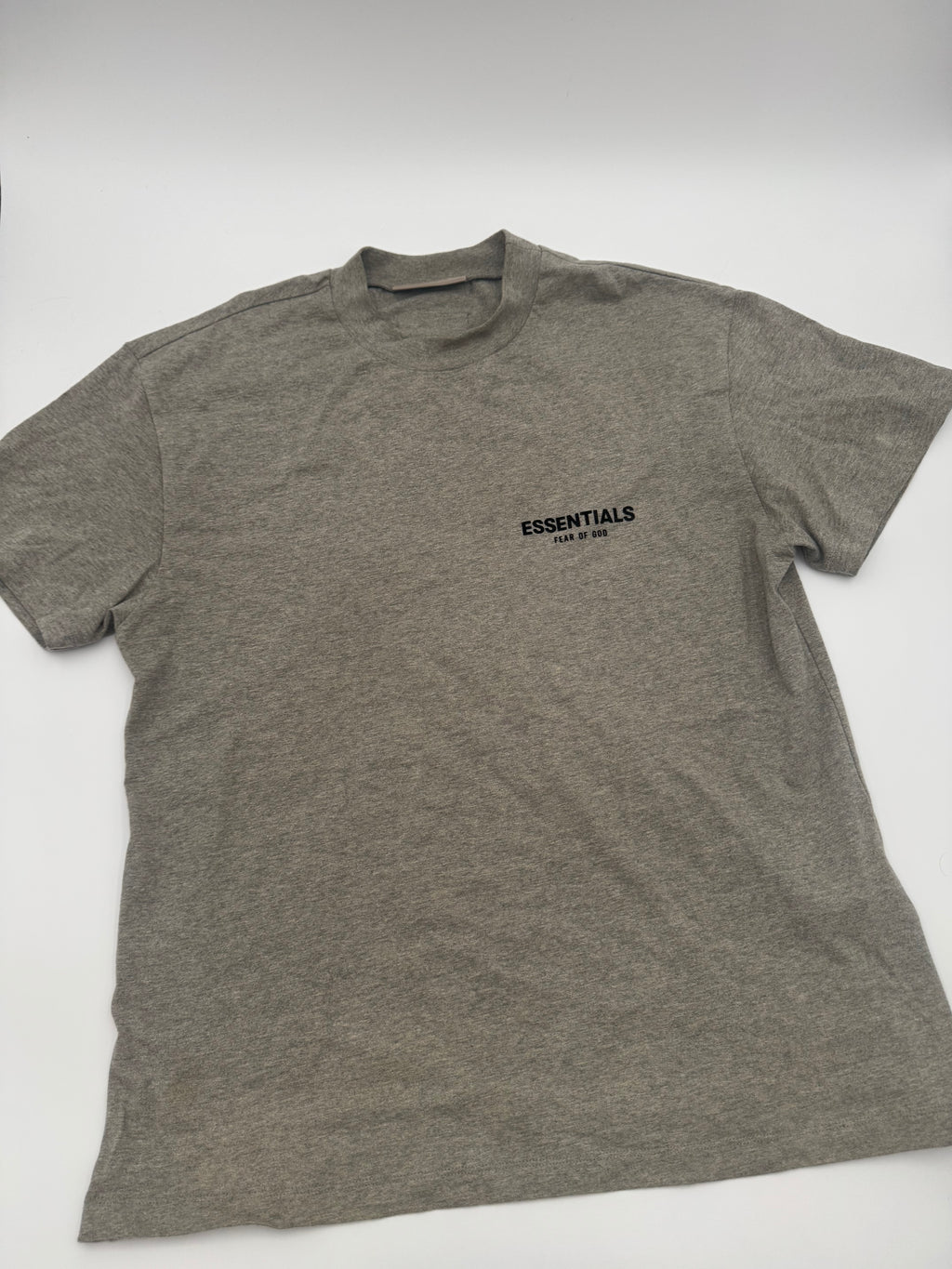 ESSENTIALS T-SHIRTS