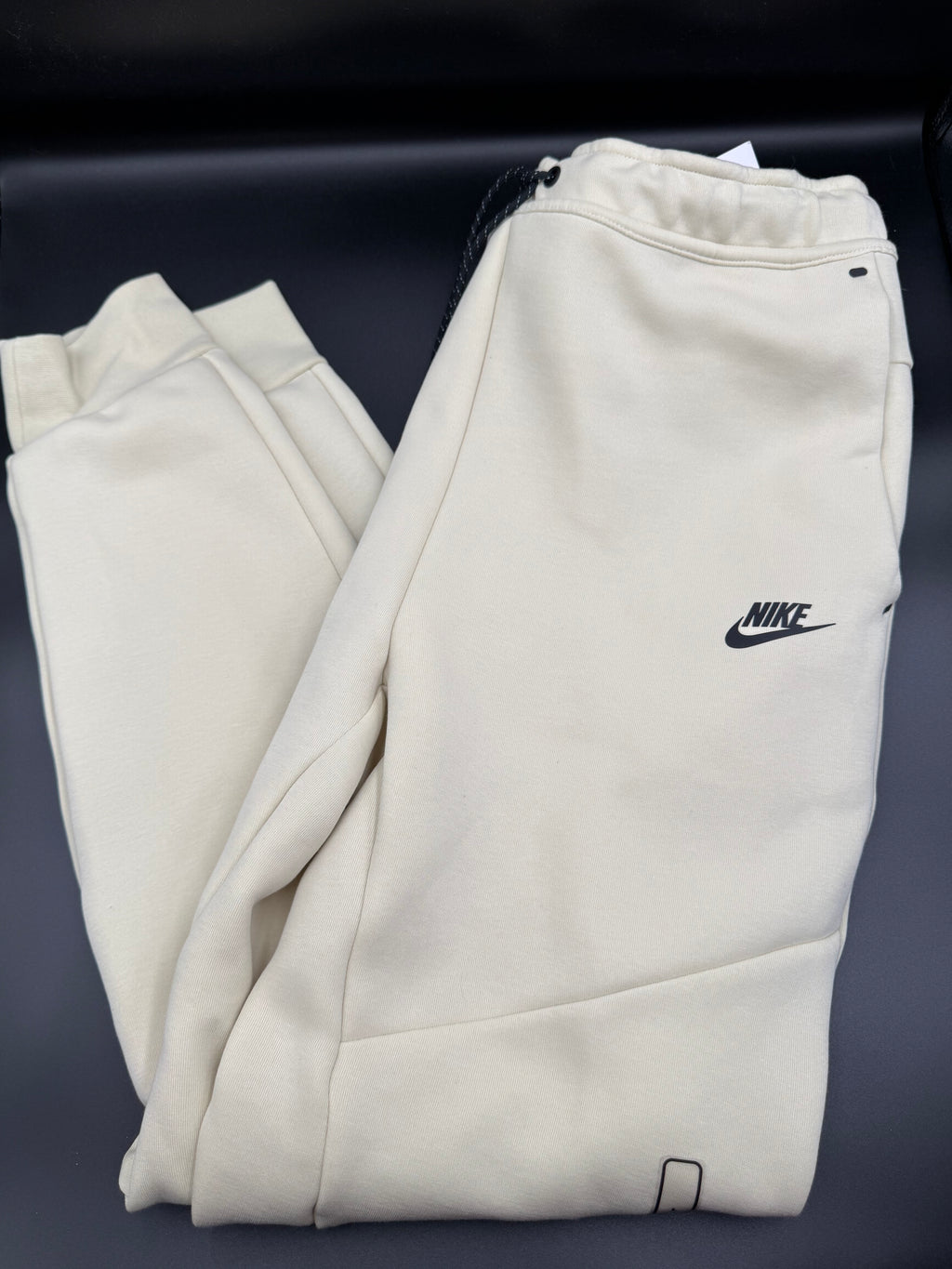NIKE SPORTWEAR TECH FLEECE HODDIE Y JOGGERS SET