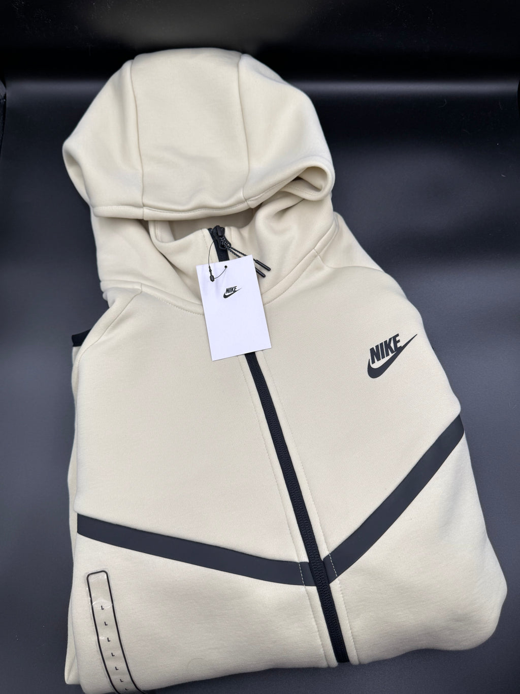 NIKE SPORTWEAR TECH FLEECE HODDIE Y JOGGERS SET