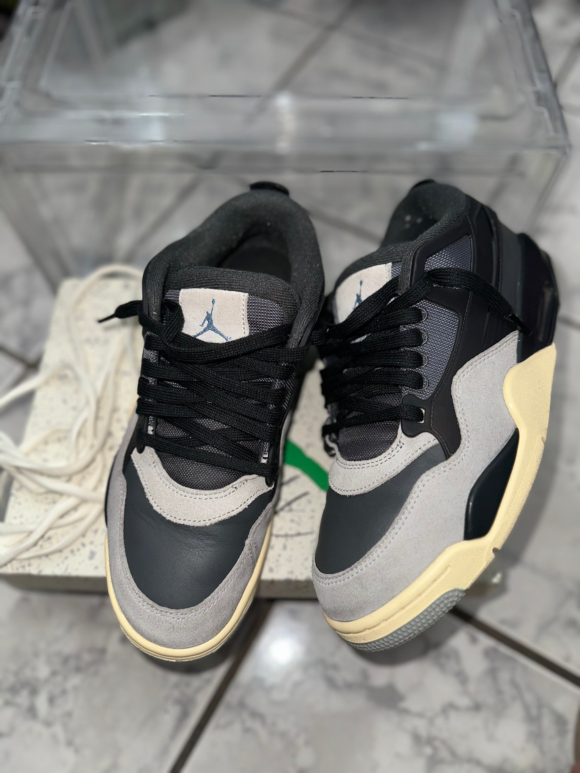 USED Air Jordan 4 RM ‘Black Light Bone’