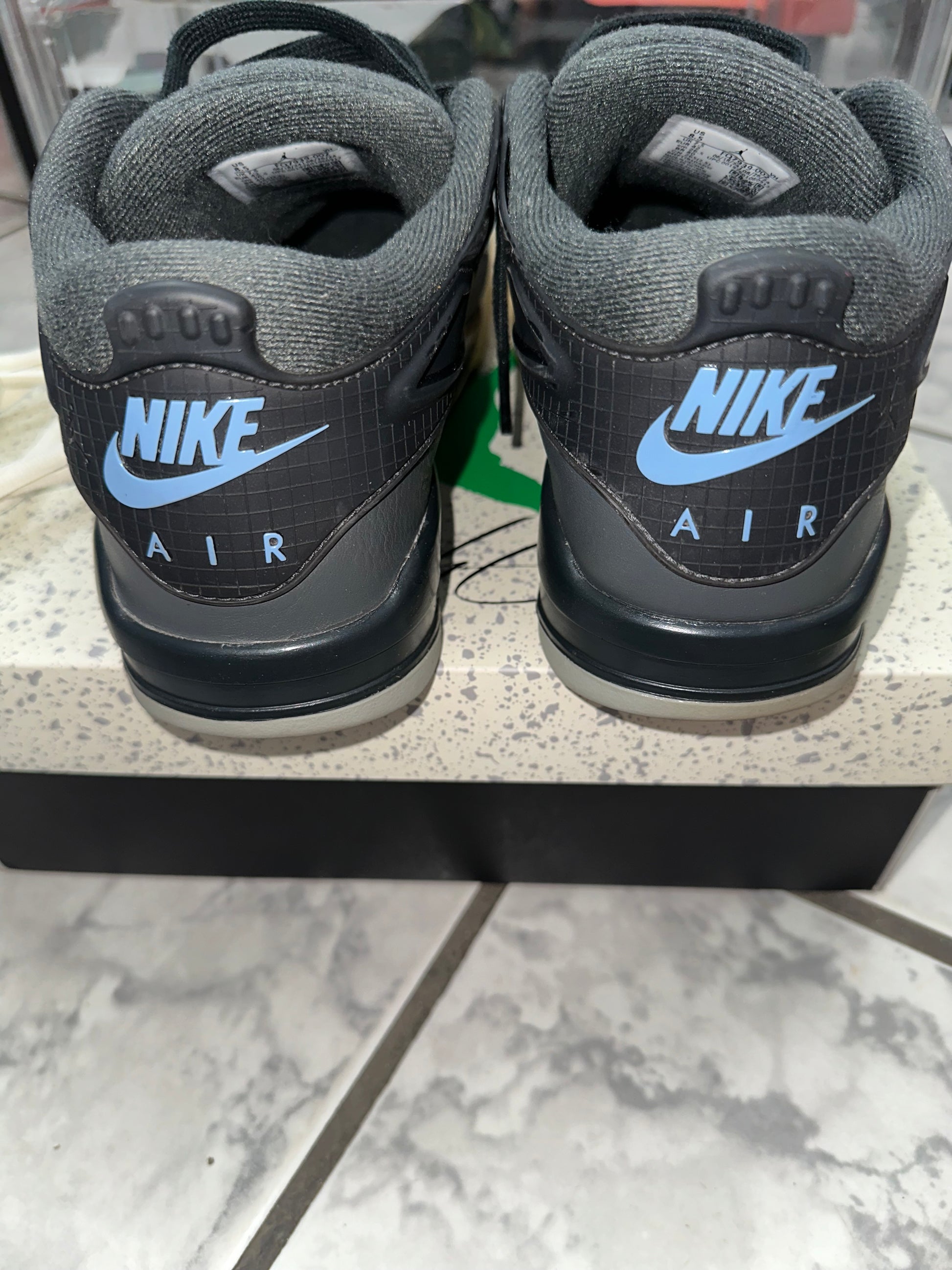 USED Air Jordan 4 RM ‘Black Light Bone’