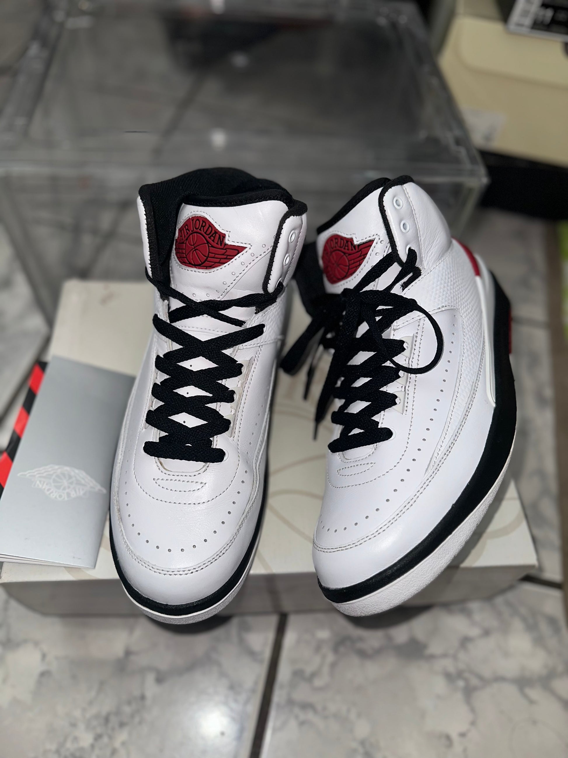 USED Air Jordan 2 Retro 'Chicago'