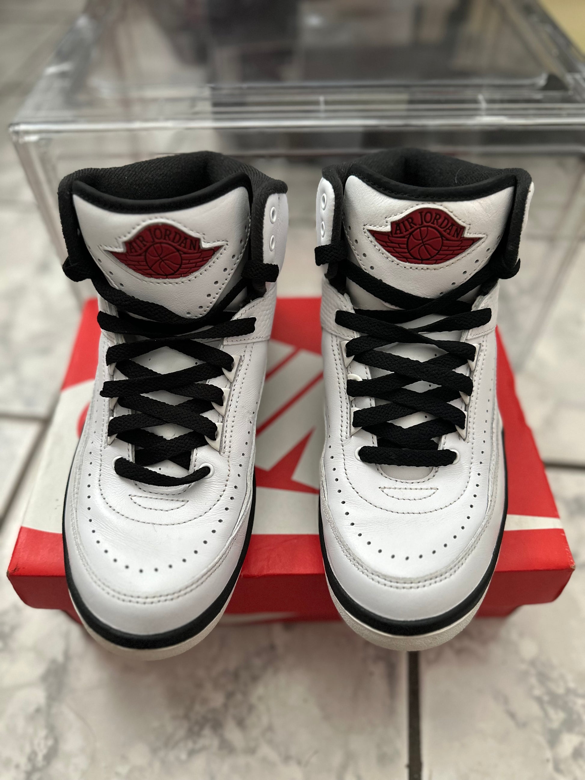USED Air Jordan 2 Retro 'Chicago'