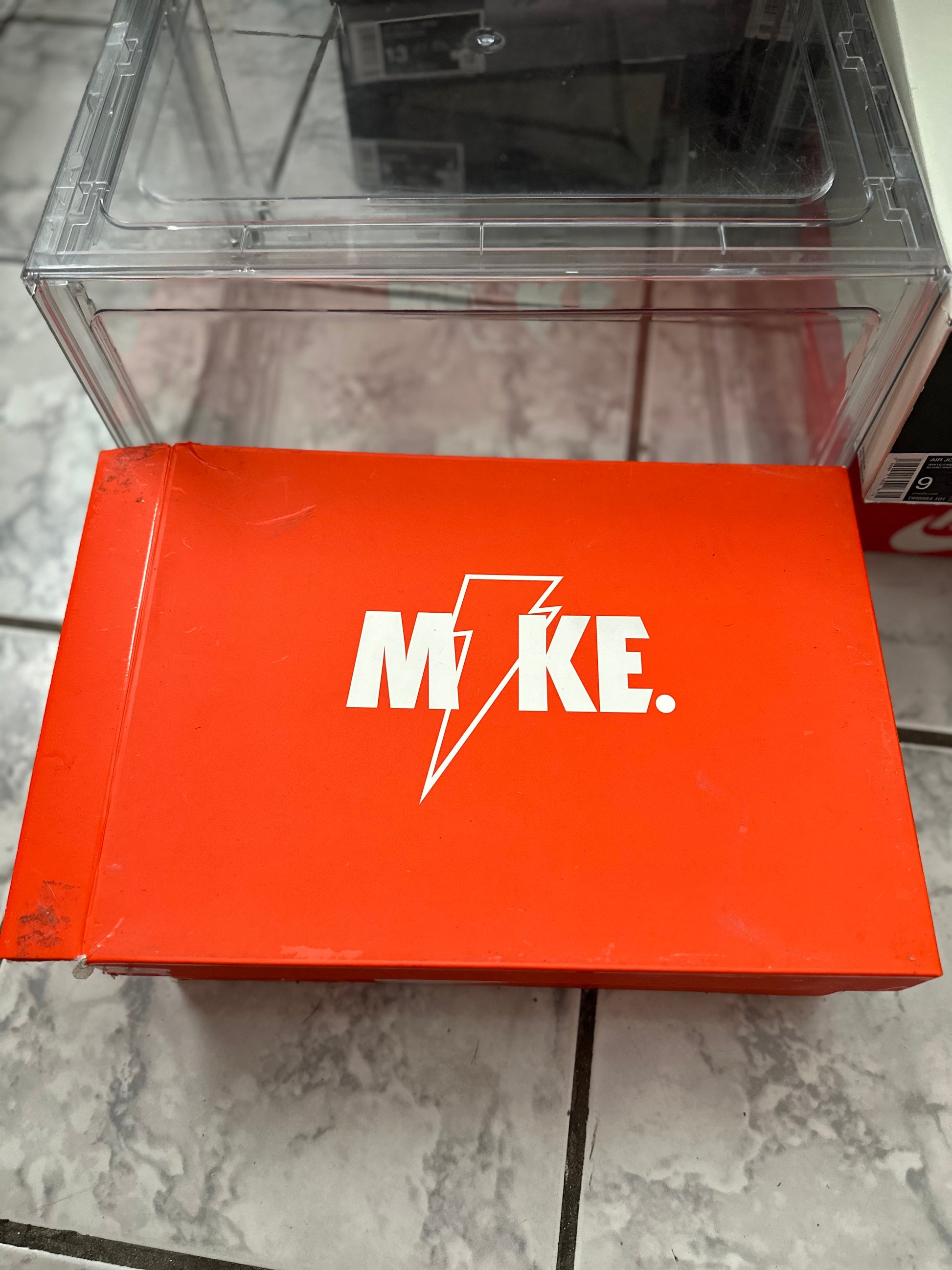 USED Jordan 1 Retro High Gatorade Cyber