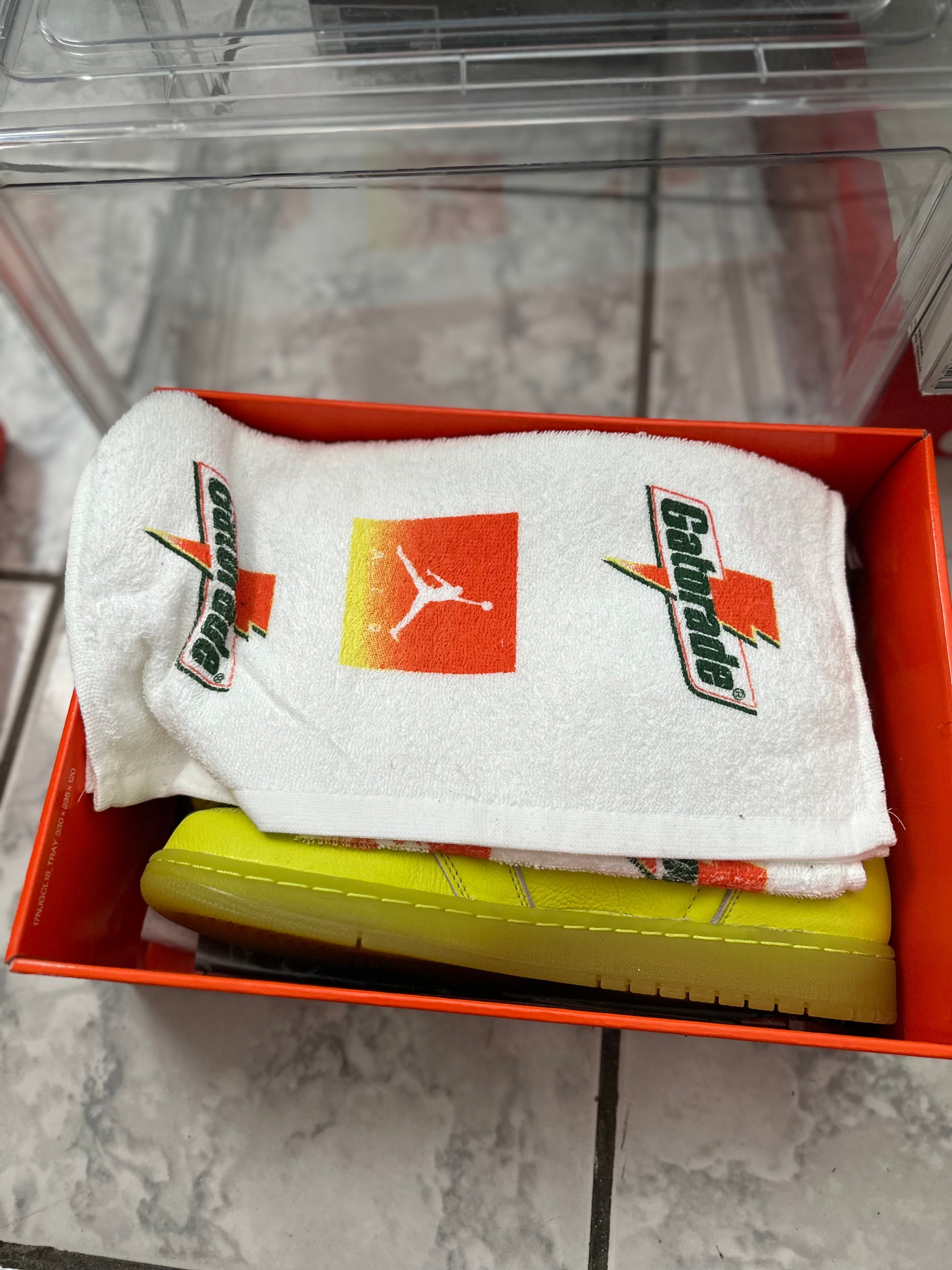 USED Jordan 1 Retro High Gatorade Cyber