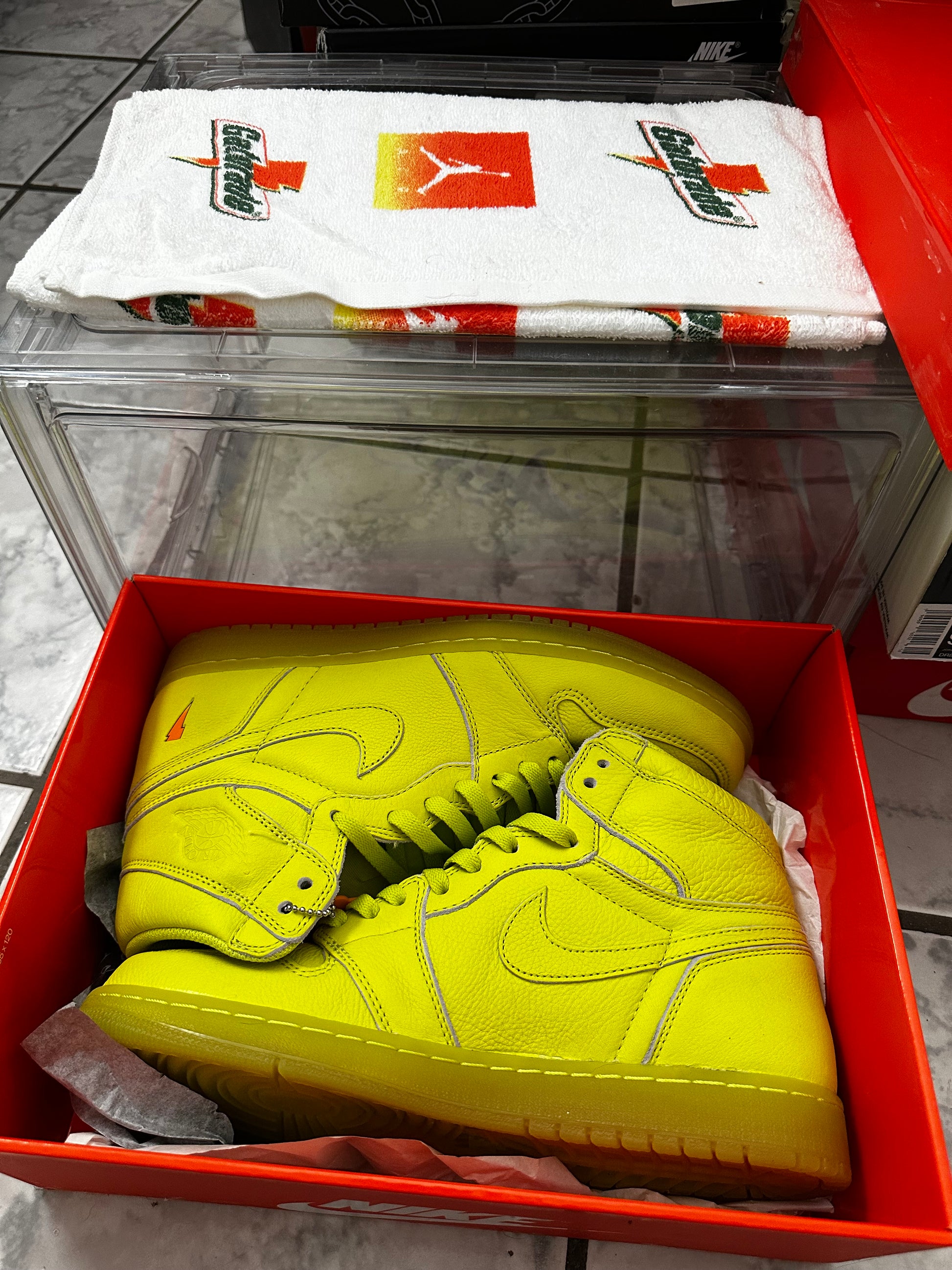 USED Jordan 1 Retro High Gatorade Cyber