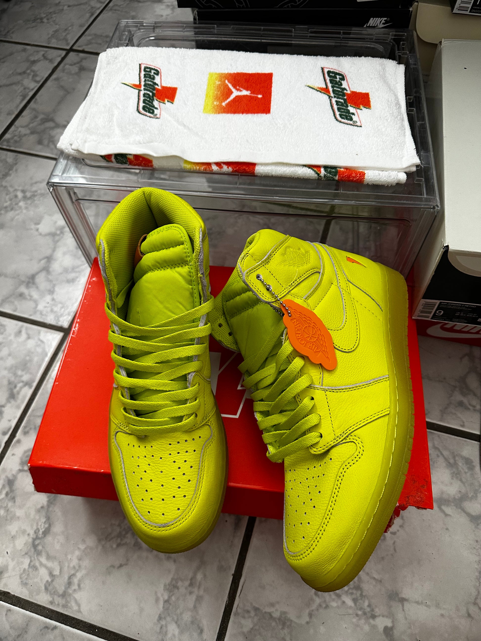 USED Jordan 1 Retro High Gatorade Cyber