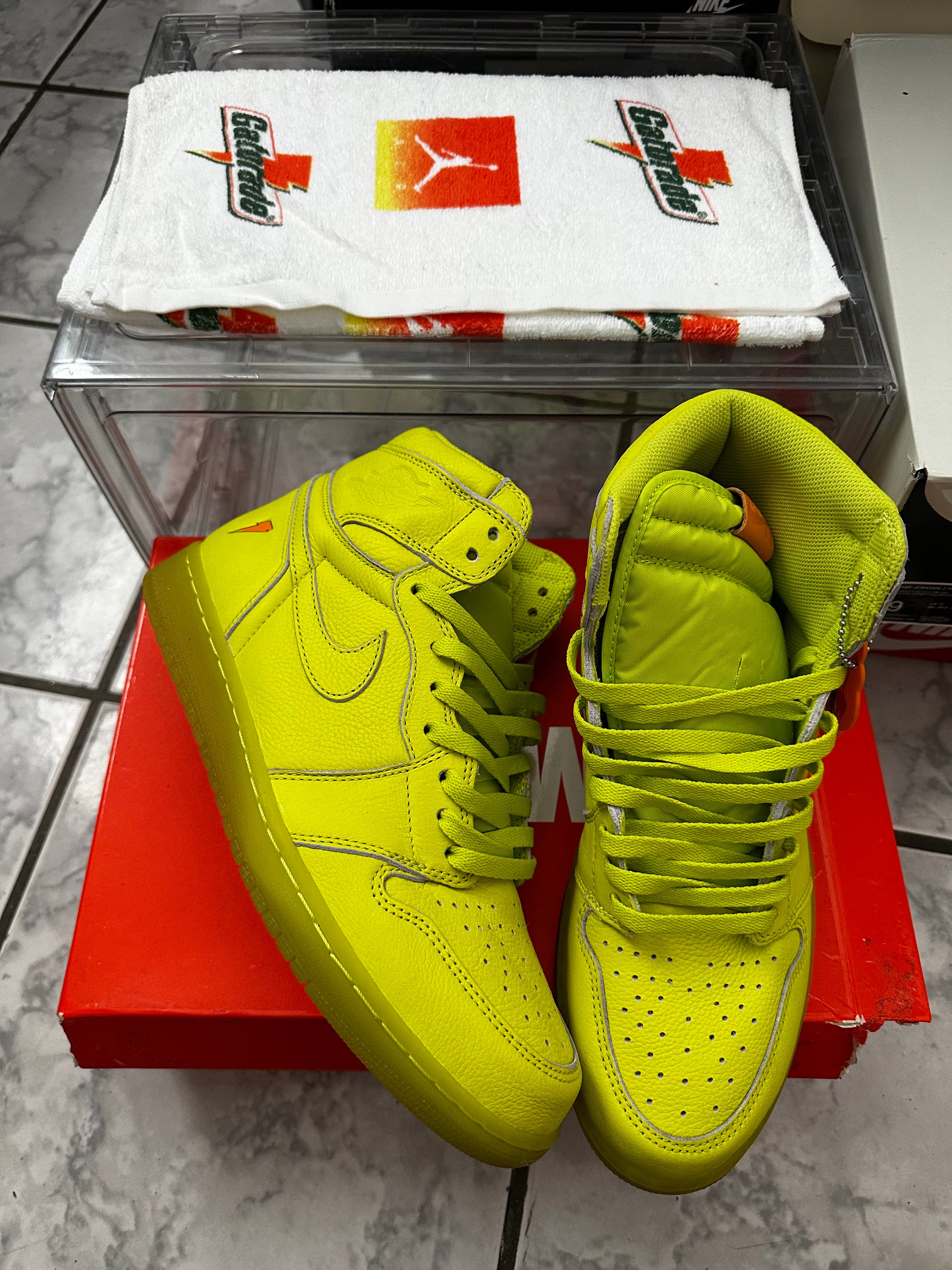 USED Jordan 1 Retro High Gatorade Cyber