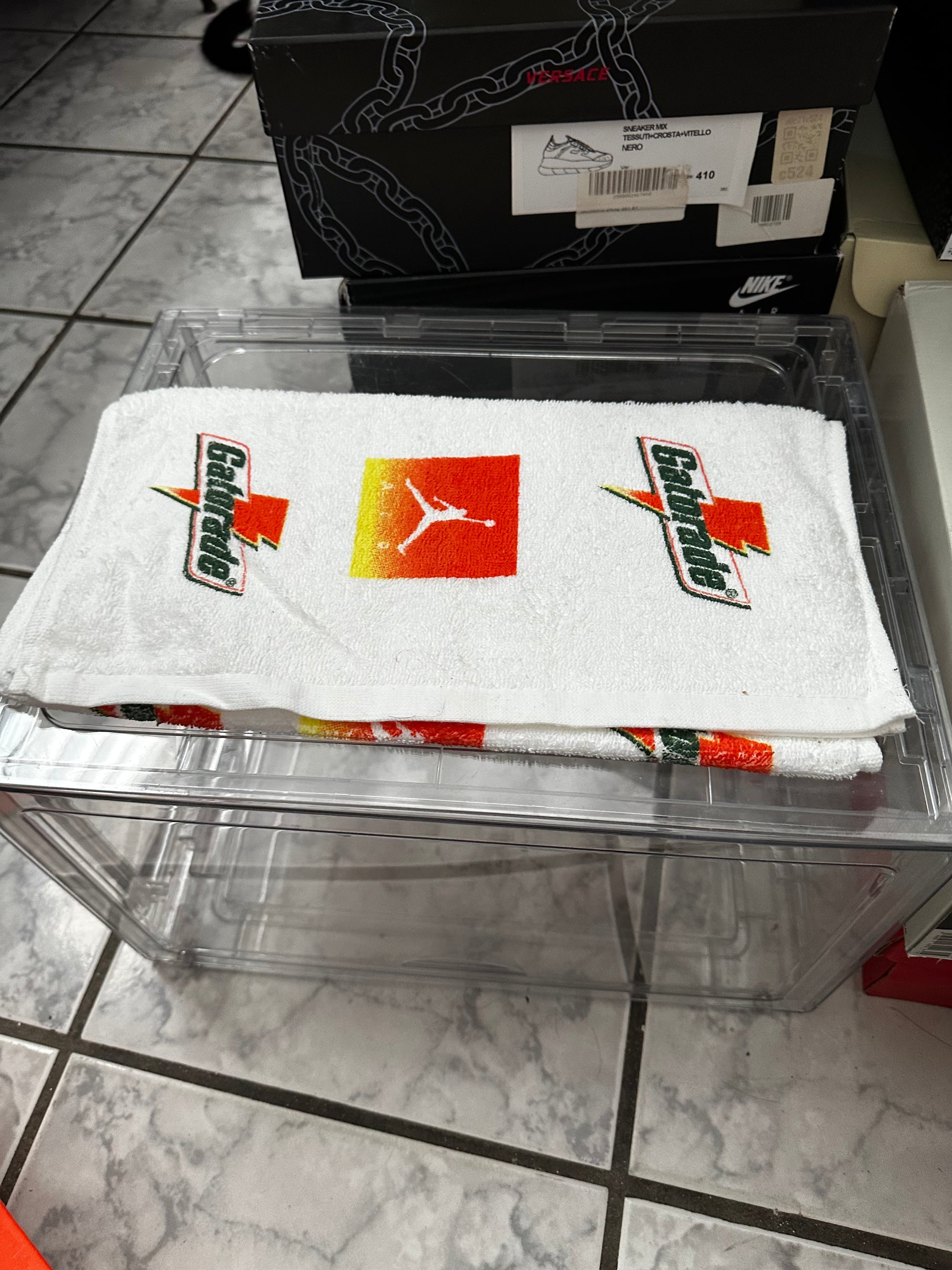 USED Jordan 1 Retro High Gatorade Cyber