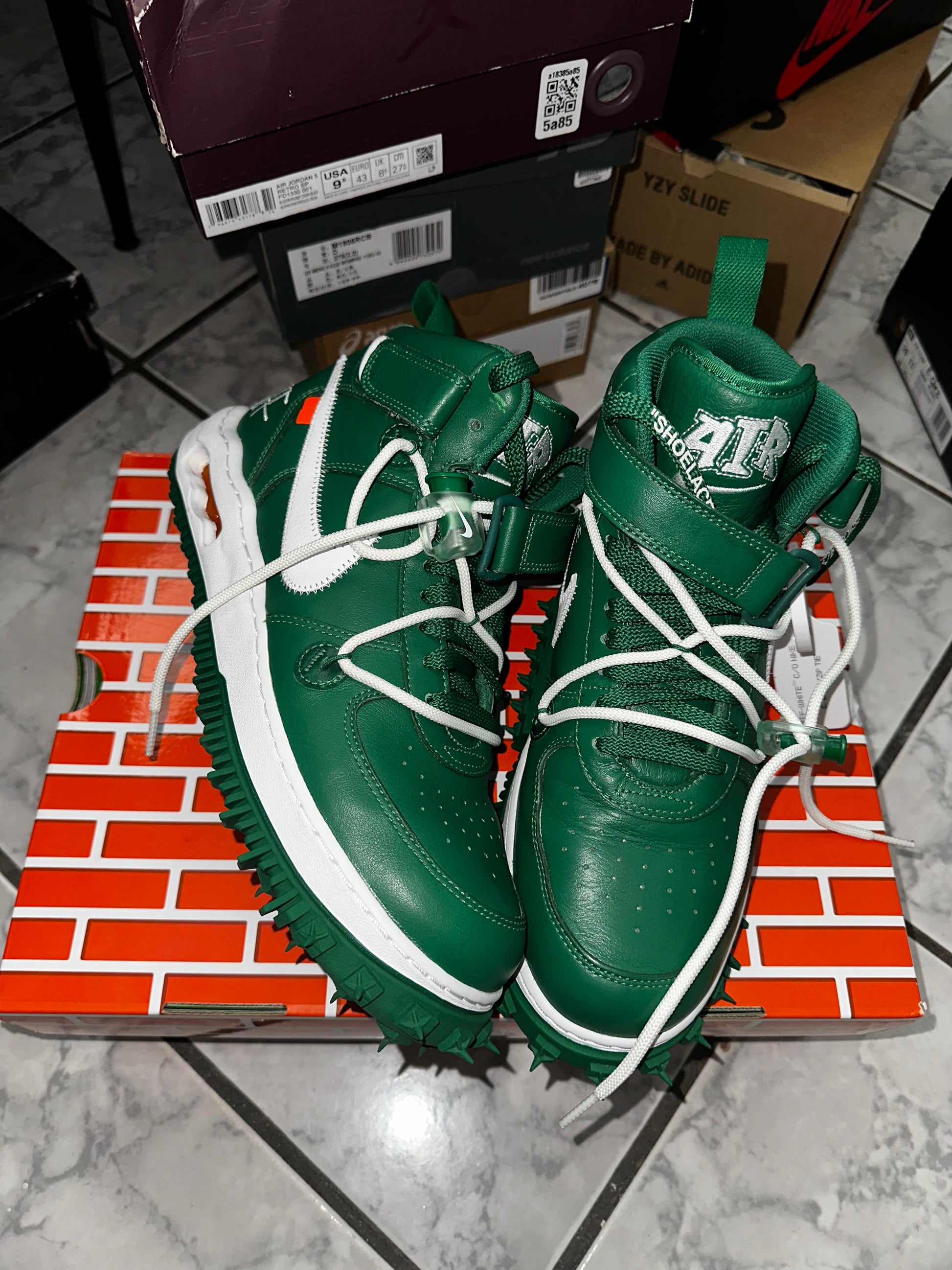 USED Nike Air Force 1 Mid Off-White Pine Green