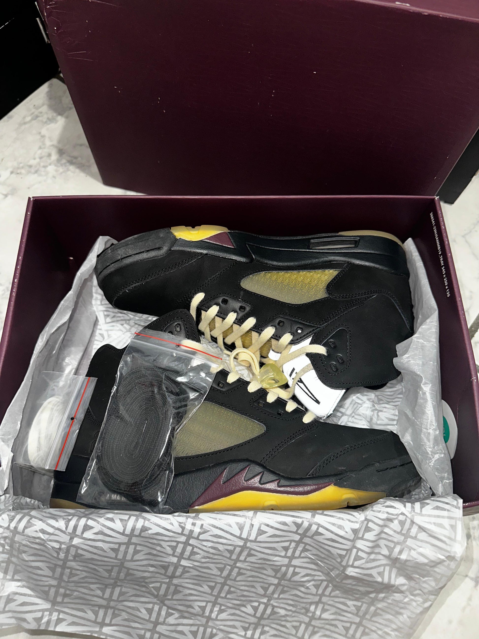 USED Jordan 5 Retro A Ma Maniére Dusk