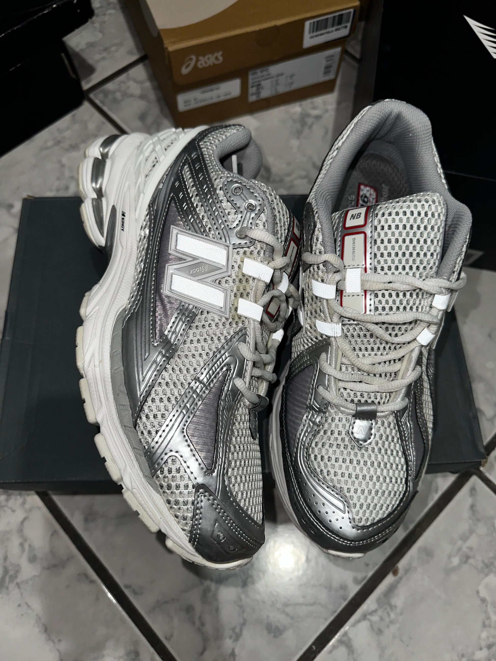 USED New Balance 1906R Urbancore Silver