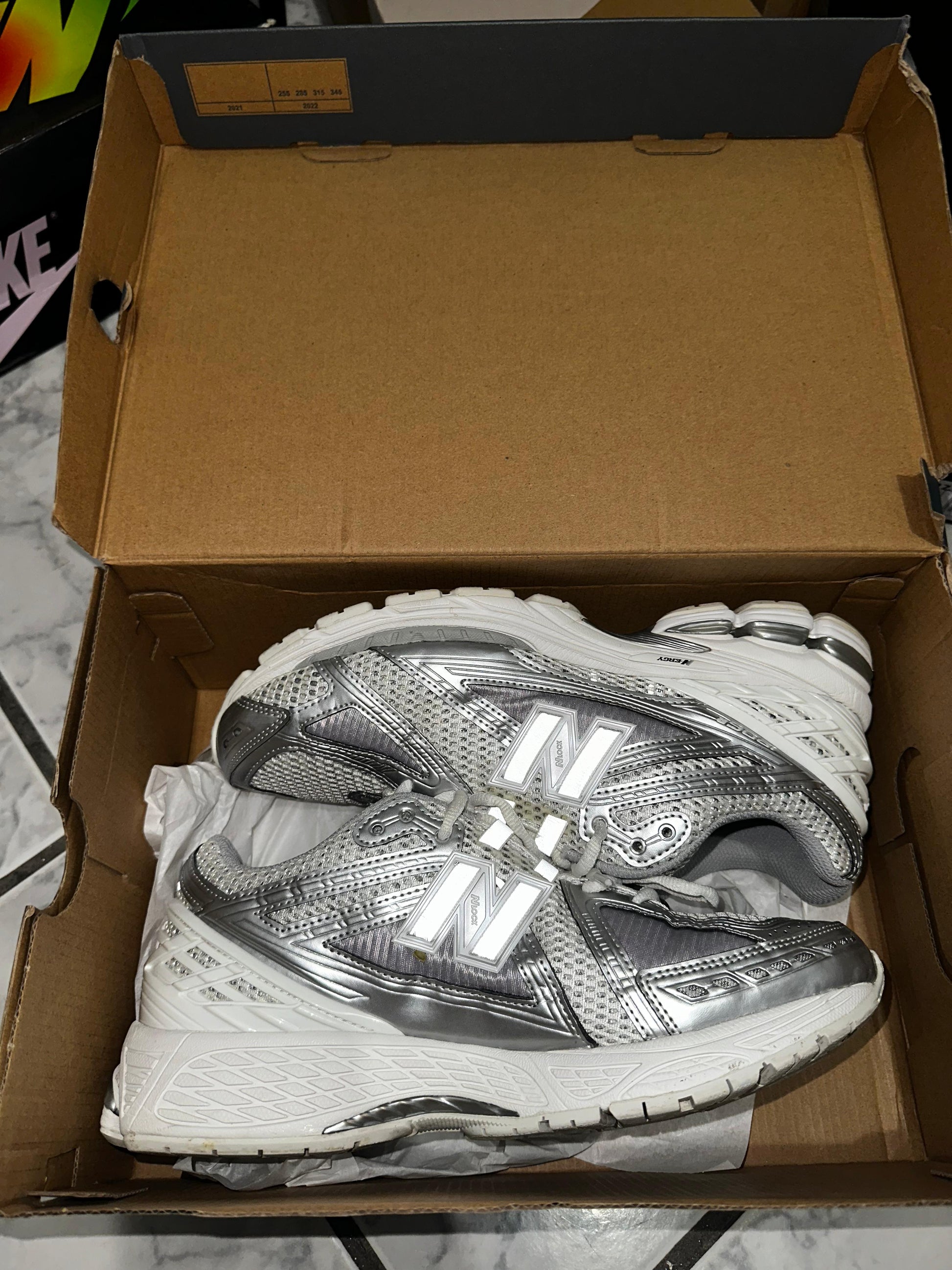 USED New Balance 1906R Urbancore Silver