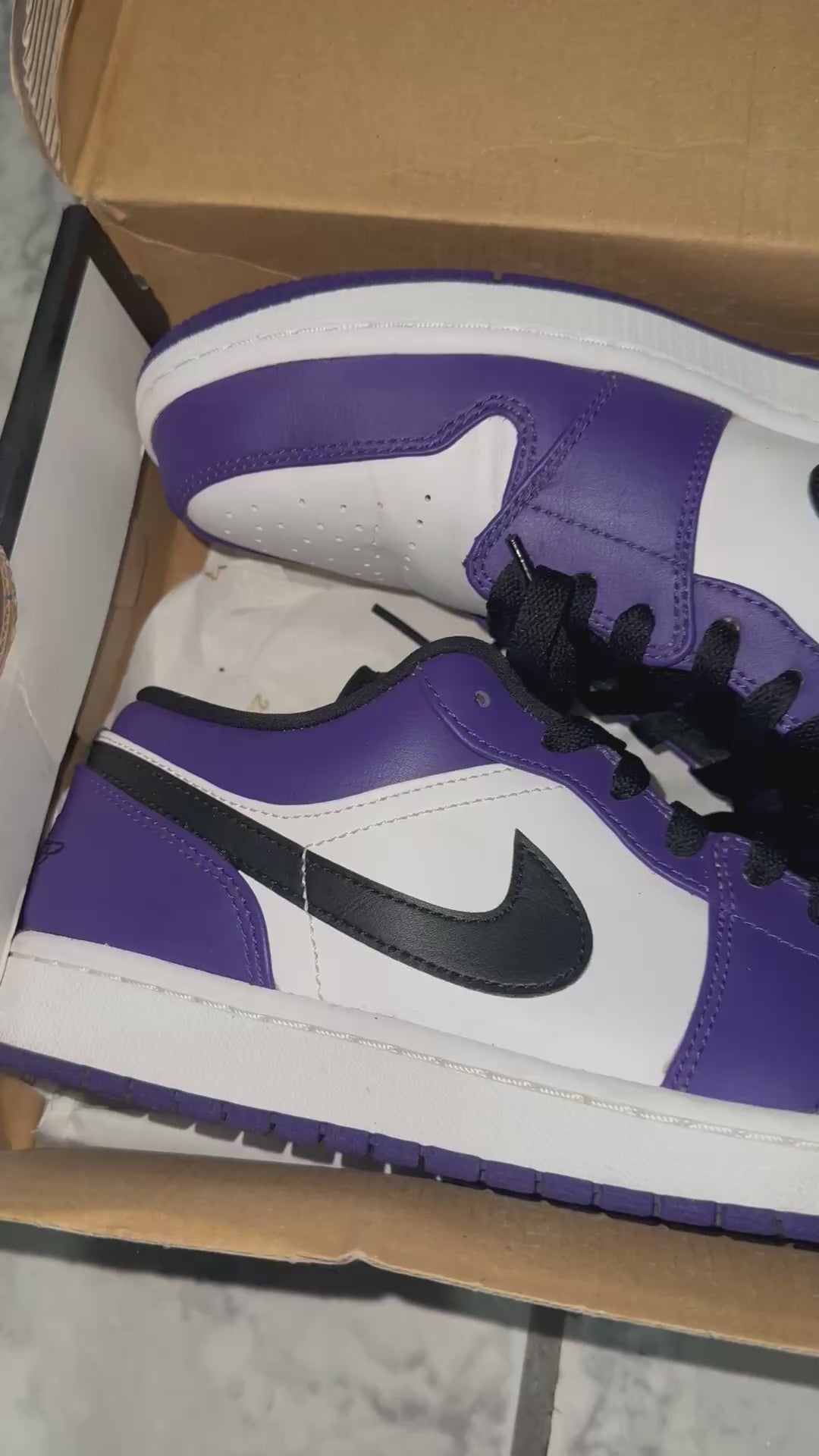 Air Jordan 1 Low 'Court Purple