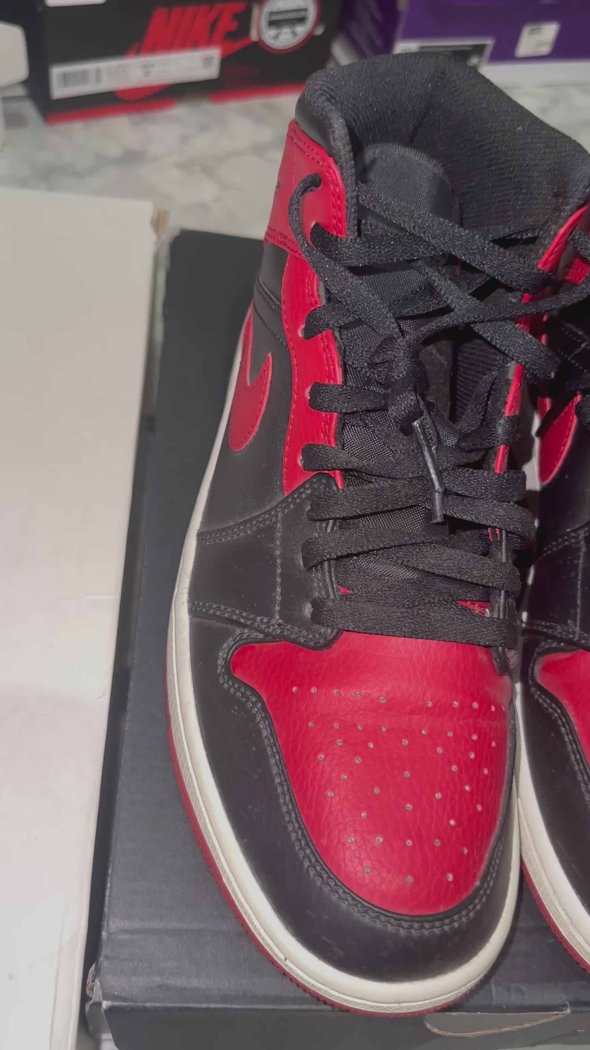 Air Jordan 1 Mid 'Banned'