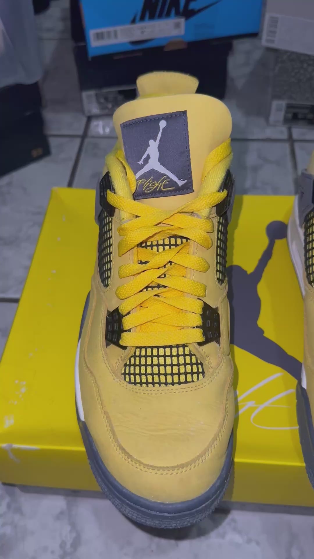 Air Jordan 4 Retro 'Lightning'